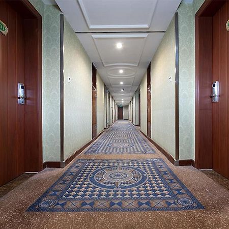 Vienna Hotel Qingyuan Lianjiang Road Extérieur photo